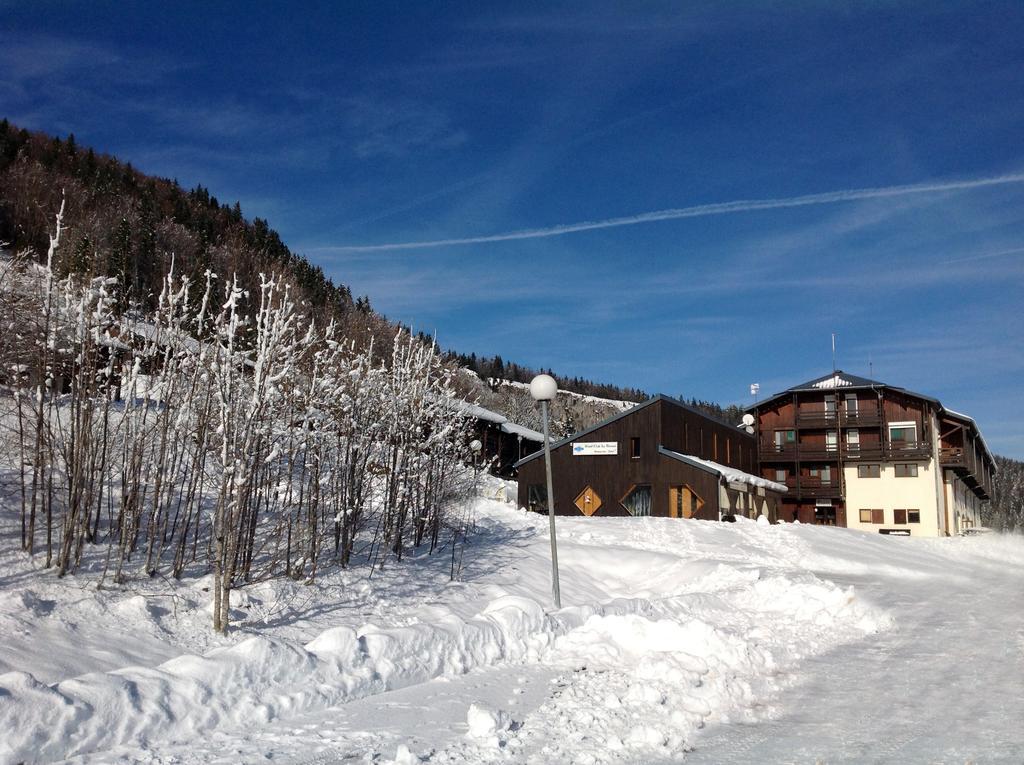 Hotel Club Le Risoux Bois-dʼAmont Екстериор снимка