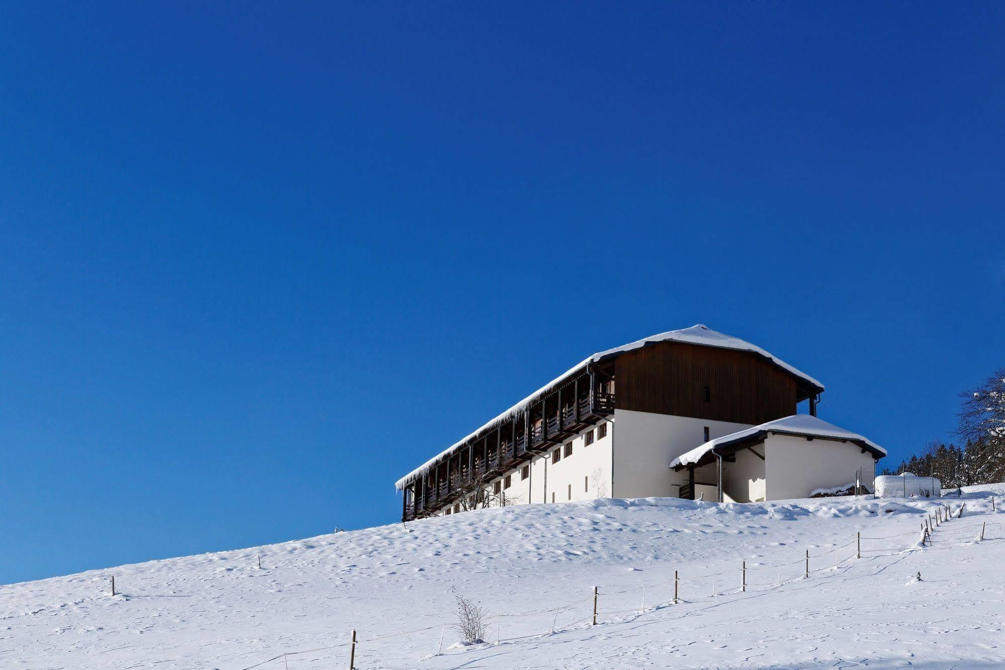Hotel Club Le Risoux Bois-dʼAmont Екстериор снимка