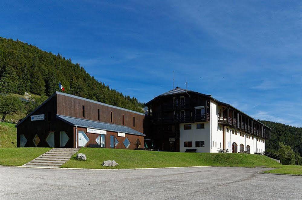 Hotel Club Le Risoux Bois-dʼAmont Екстериор снимка