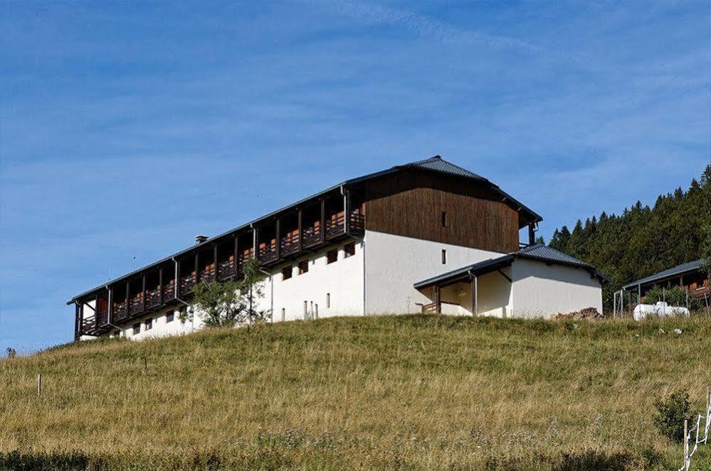Hotel Club Le Risoux Bois-dʼAmont Екстериор снимка