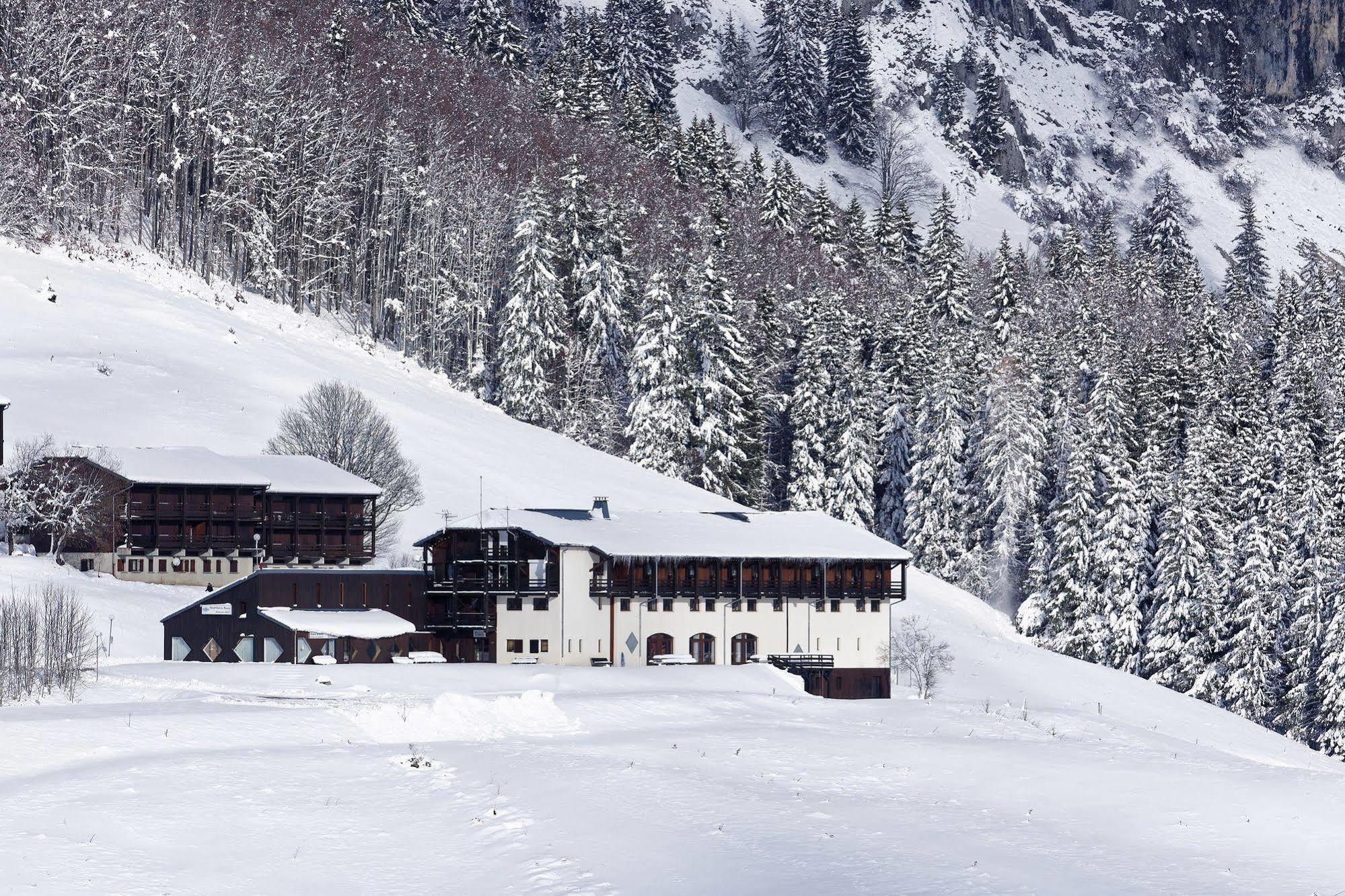 Hotel Club Le Risoux Bois-dʼAmont Екстериор снимка