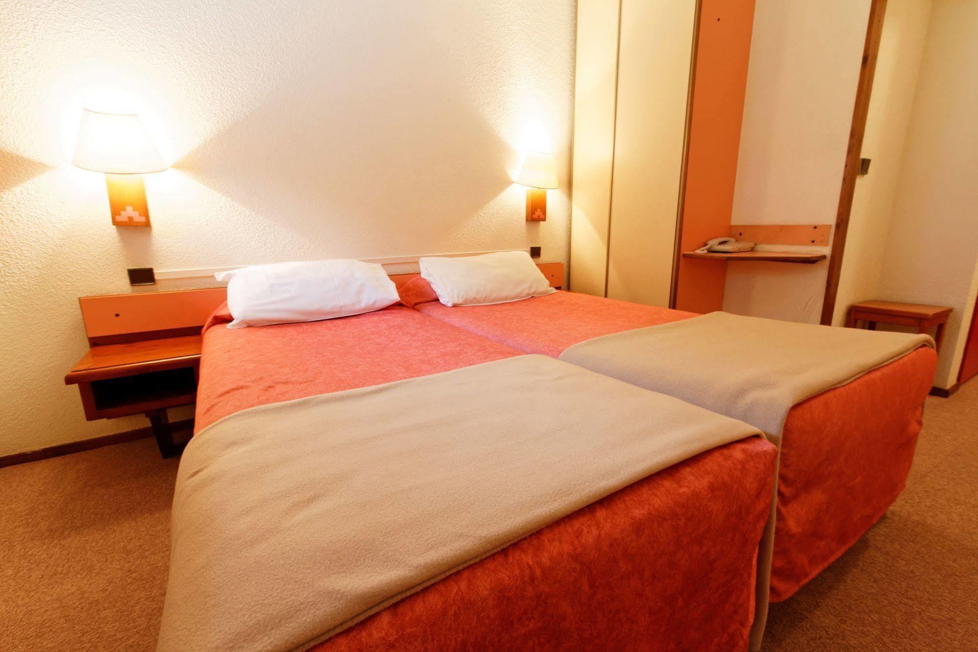 Hotel Club Le Risoux Bois-dʼAmont Екстериор снимка
